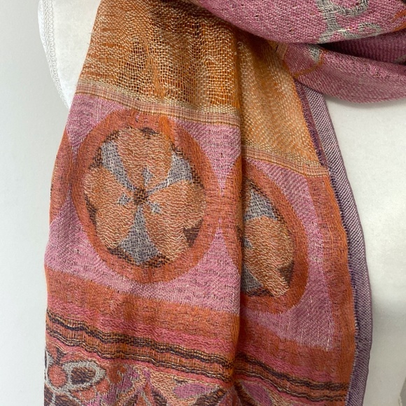 Shingora Boho India Peach Floral Linen/Silk Scarf Shawl Fringed - Picture 3 of 6